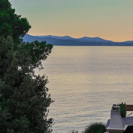 Anamaria With Seaview Petrcane