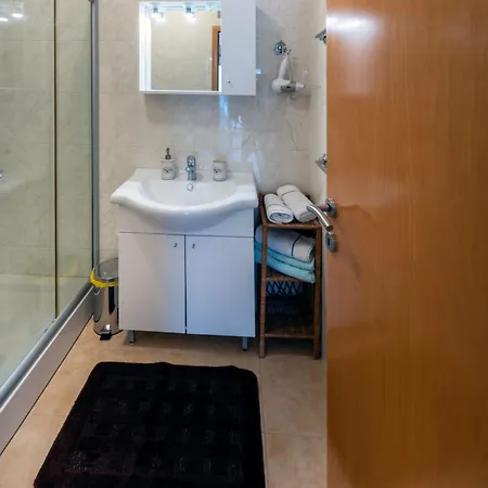 Anamaria With Seaview Apartment