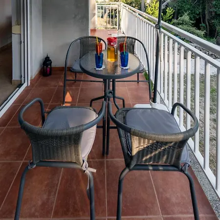 Anamaria With Seaview Apartman *