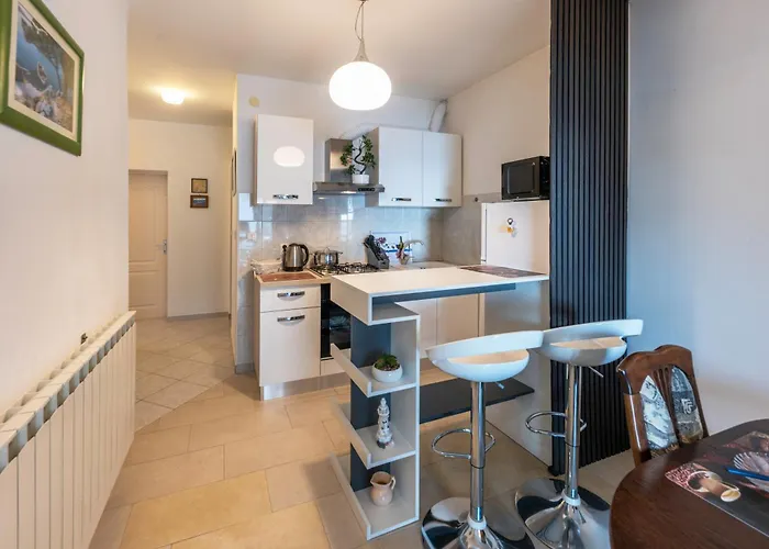 Anamaria With Seaview Apartment *